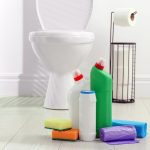 Comment bien désinfecter ses WC ?